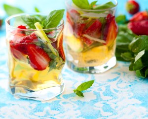 marquee_background_white-sangria_1